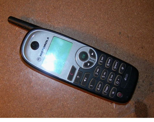Телефон Motorola семейства D5XX